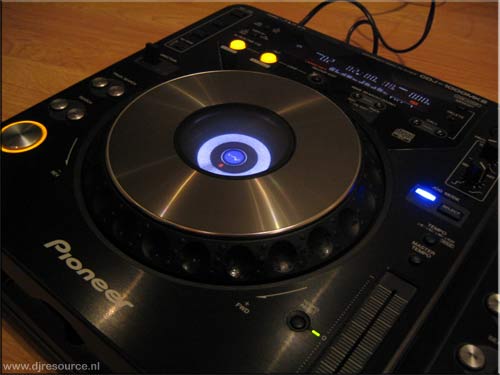 CDJ-1000MK2 modded version with DVJ-X1 JogPlate mounted CDJ-1000MK2 modded version with DVJ-X1 JogPlate mounted