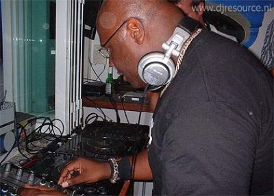 Our MEMBERS can Enlarge : Carl Cox on DJM-1000