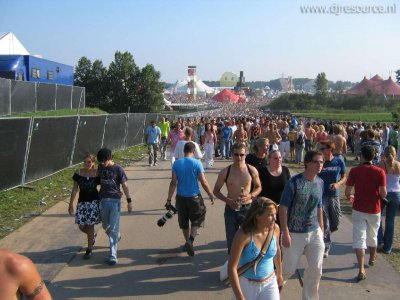Our MEMBERS can Enlarge : View from VIP entrance