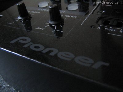 Our MEMBERS can Enlarge : DJM-1000 Pioneer Logo