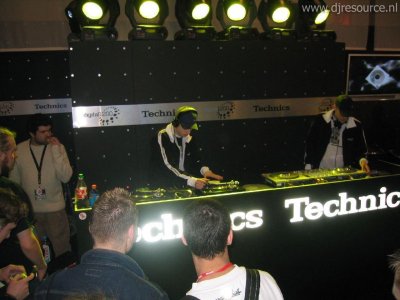 Our MEMBERS can Enlarge : Technics Stand