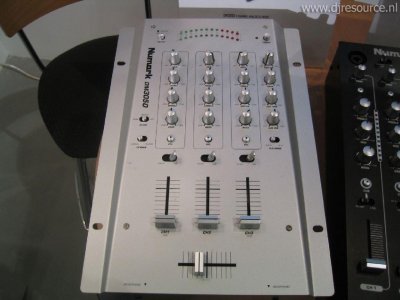 Our MEMBERS can Enlarge : Numark DM-3050