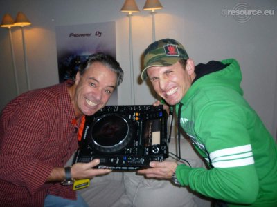 Our MEMBERS can Enlarge : DJ Jose - Artento Divini Our MEMBERS can Enlarge : DJ Jose - Artento Divini