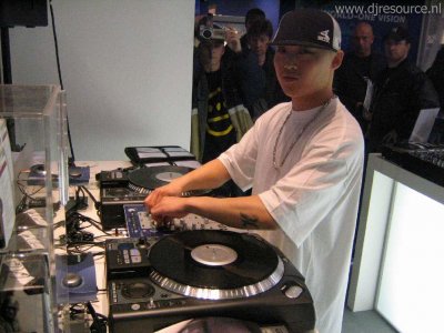 Our MEMBERS can Enlarge : Touch Stuff Rockid