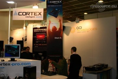 Our MEMBERS can Enlarge : cortex-gemini-stand