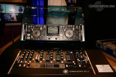 Our MEMBERS can Enlarge : denon-dn-hd2500
