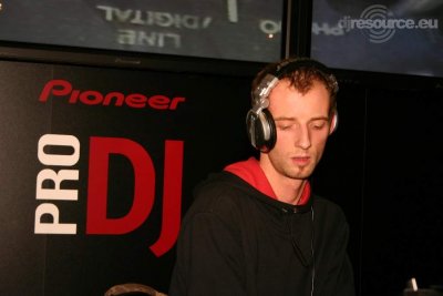 Our MEMBERS can Enlarge : DJ Apiboy