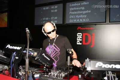 Our MEMBERS can Enlarge : DJ Flying Dutchman