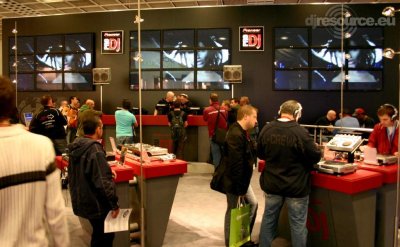 Our MEMBERS can Enlarge : Impressive Plasma Screens