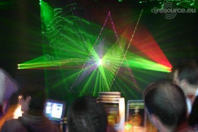 Our MEMBERS can Enlarge : laser-water-projection