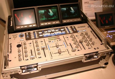 Our MEMBERS can Enlarge : numark-avm-02