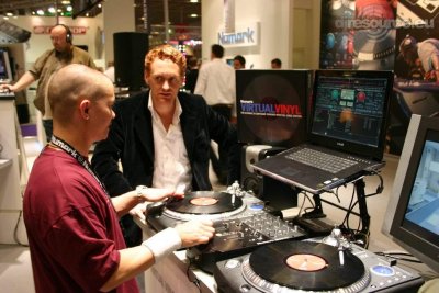 Our MEMBERS can Enlarge : numark-demo