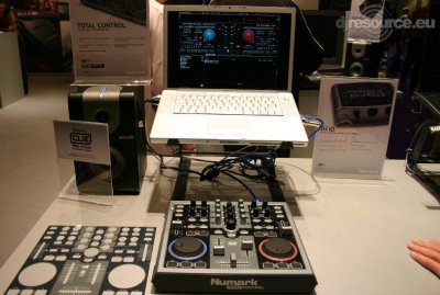 Our MEMBERS can Enlarge : numark-total-control