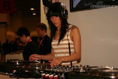 Our MEMBERS can Enlarge : reloop-demodj