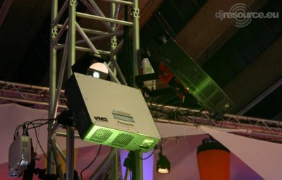 Our MEMBERS can Enlarge : video-moving-system