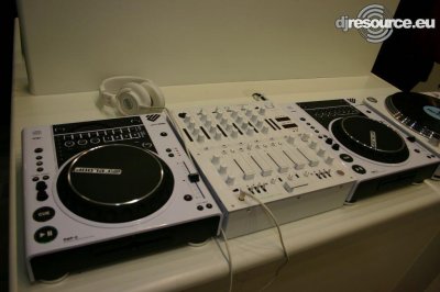 Our MEMBERS can Enlarge : reloop-rmx-40-dsp-rmp-2