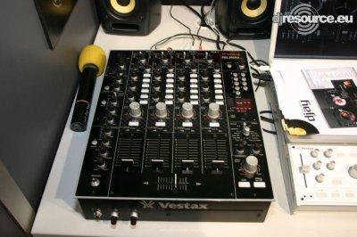 Our MEMBERS can Enlarge : vestax-pmc-580