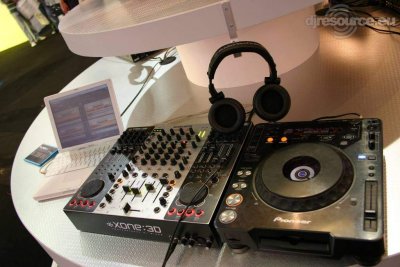 Our MEMBERS can Enlarge : Xone:3D, macbook and CDJ-1000