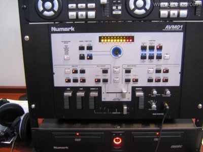 Our MEMBERS can Enlarge : Numark AVM-01