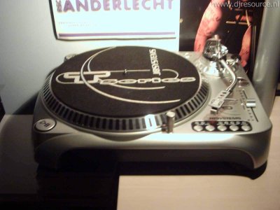 Our MEMBERS can Enlarge : nieuwe draaitafel