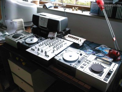 Booth: Booth van Adrin