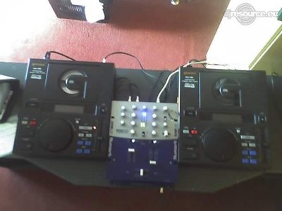 Our MEMBERS can Enlarge : dj-booth-pic-3
