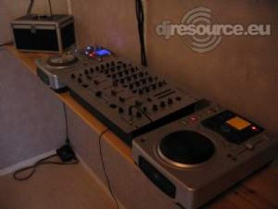 Booth: DJ-Set