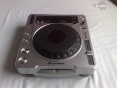 Our MEMBERS can Enlarge : CDJ-800 MKII