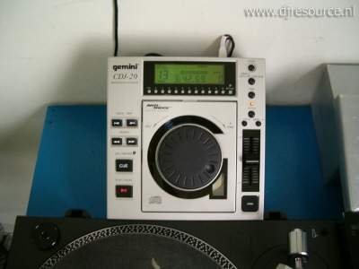 Our MEMBERS can Enlarge : DJ Bass-ic's Gemini CDJ-20 2x