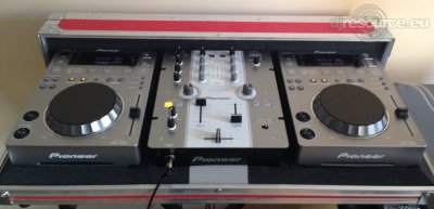 Show this booth : BassJunkie-'s DJ -Booth Feb'13