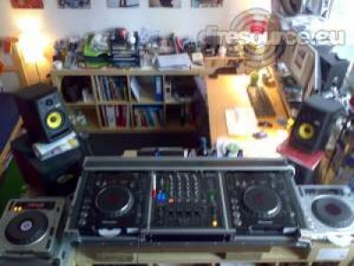 Booth: Bvanleeuwen's DJ-Booth v2
