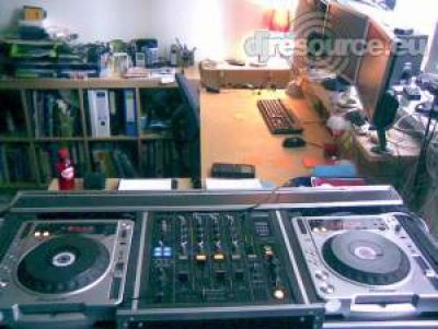Booth: Bvanleeuwen's DJ-Booth v1