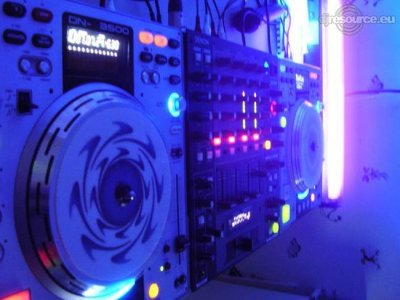 Our MEMBERS can Enlarge : DJ-Code-Y-Set-BL