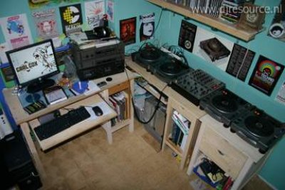 Booth: Set Cyrille (+2x CDJ800)