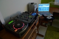 D-D-s-DJ-Booth-Sep-10