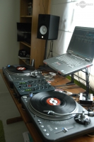 D-D-s-DJ-Booth-Aug-11