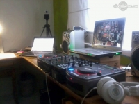 D-D-s-DJ-Booth-Nov-10