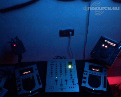 Enlarge : DJ-Booth