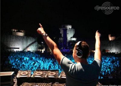 Our MEMBERS can Enlarge : Tiesto