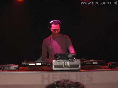 Our MEMBERS can Enlarge : DJ Tiesto