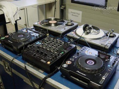 Booth: DJ booth van me werk