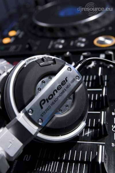 Our MEMBERS can Enlarge : HDJ-1000 Close-up