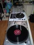 Arvee-DJ-Booth