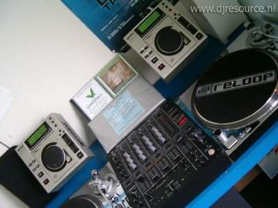 Our MEMBERS can Enlarge : DJ Set DJ Bass-ic