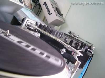 Our MEMBERS can Enlarge : DJ Bass-ic's DJ Booth