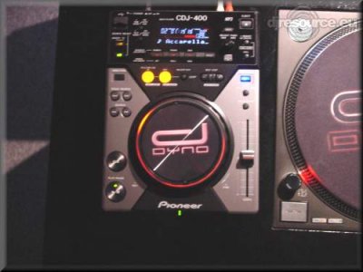 Booth: CDJ-400