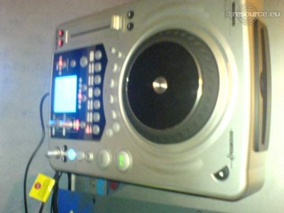 Our MEMBERS can Enlarge : new-cd-player