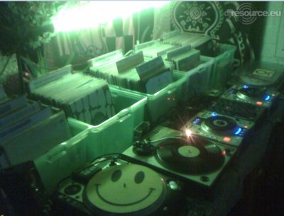Show this booth : DV1984's DJ -Booth Jun'13