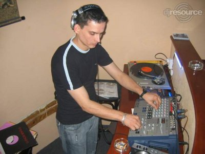 Enlarge : Dj Style