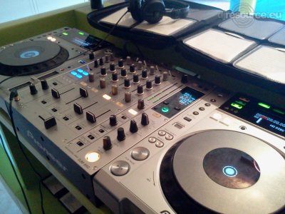 Show this booth : Ruu-D's DJ - Booth Dec '12